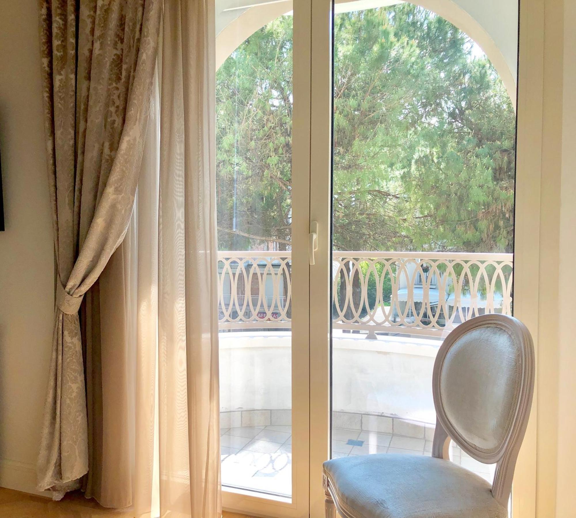 Hotel Aurelia Milano Marittima Exterior photo
